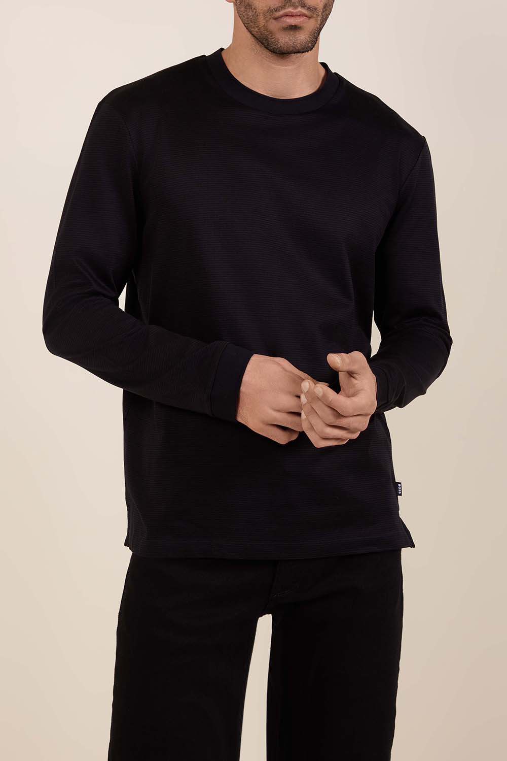 תמונת דוגמן קידמית של חולצת טי