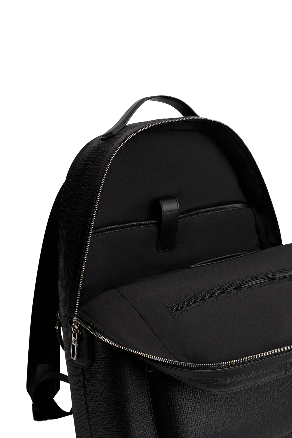 תמונת תקריב של תיק גב ללפטופ