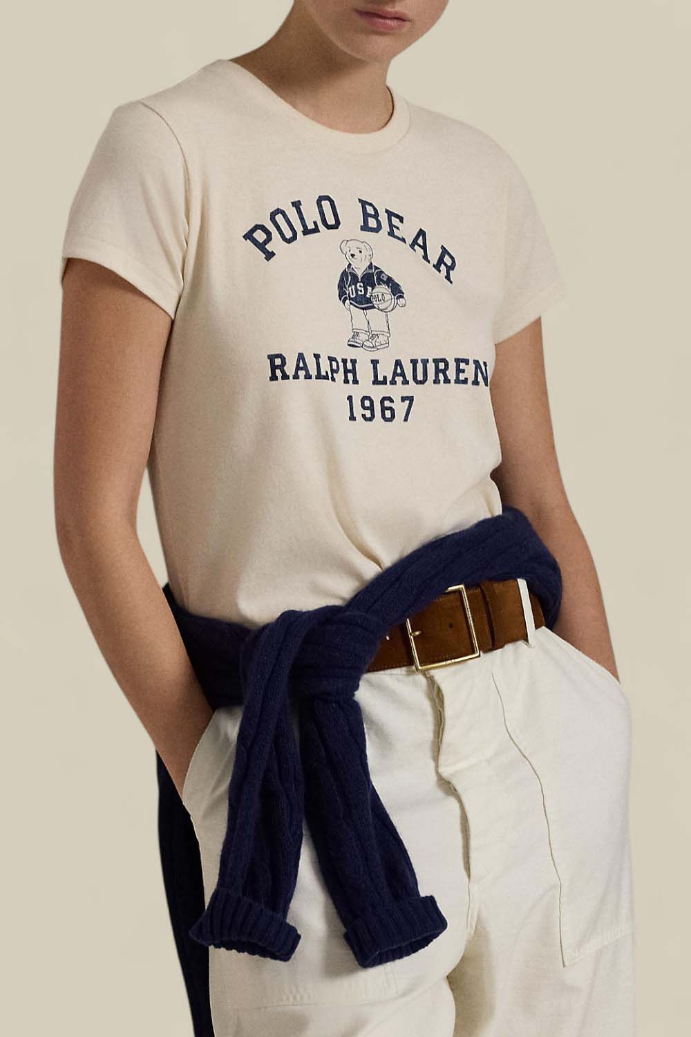 תמונת דוגמן קידמית של חולצת טי