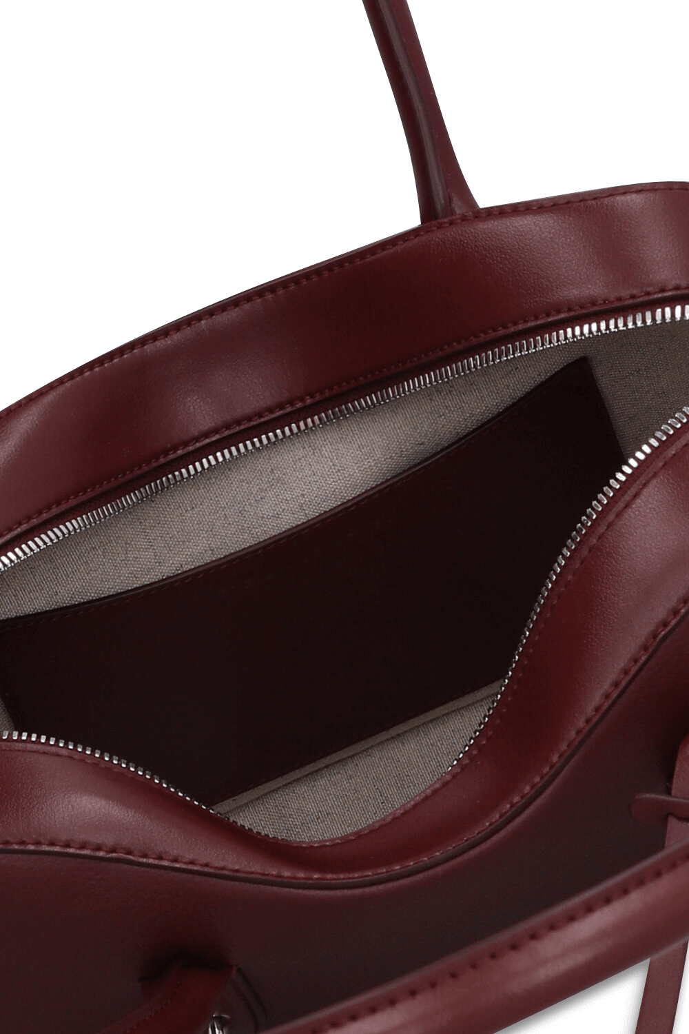 תמונת פנים של תיק ריידר מדיום