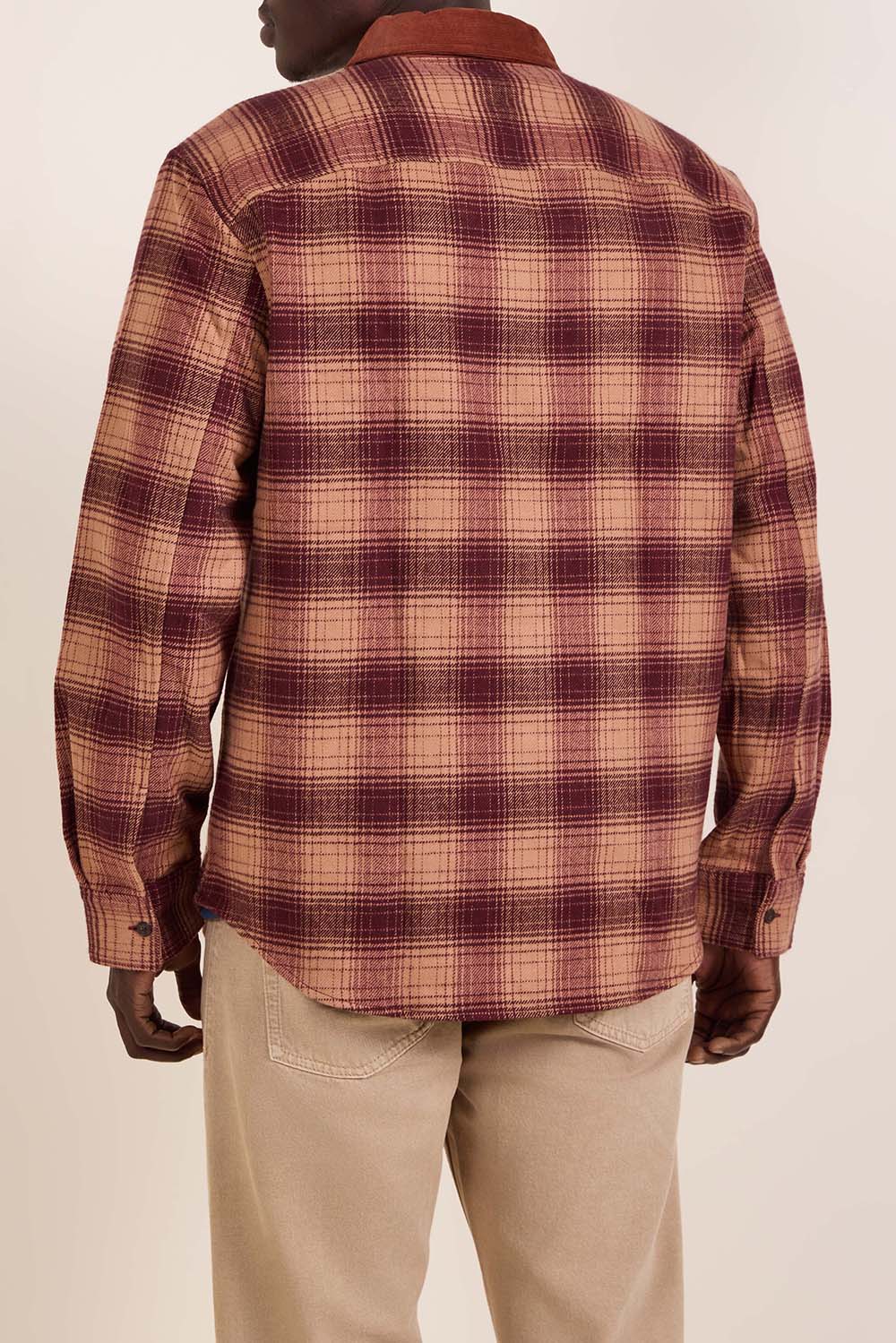 תמונת דוגמן אחורית של חולצת ז'קט סלים-פיט