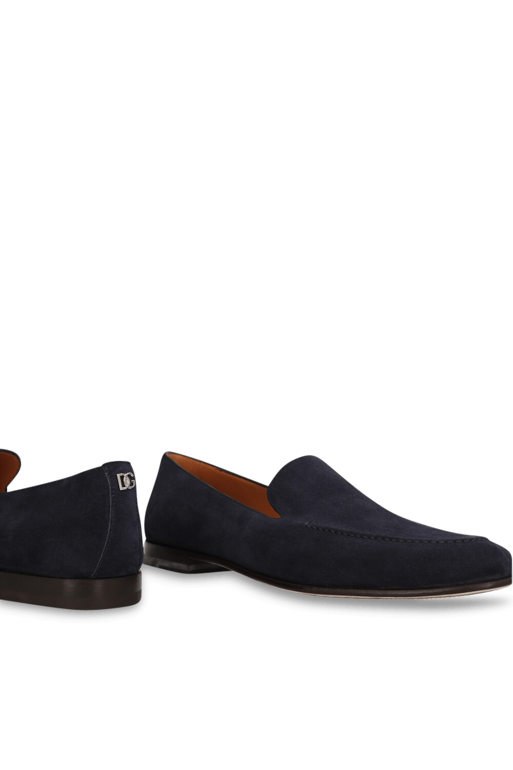 תמונת תקריב של נעלי מוקסינים