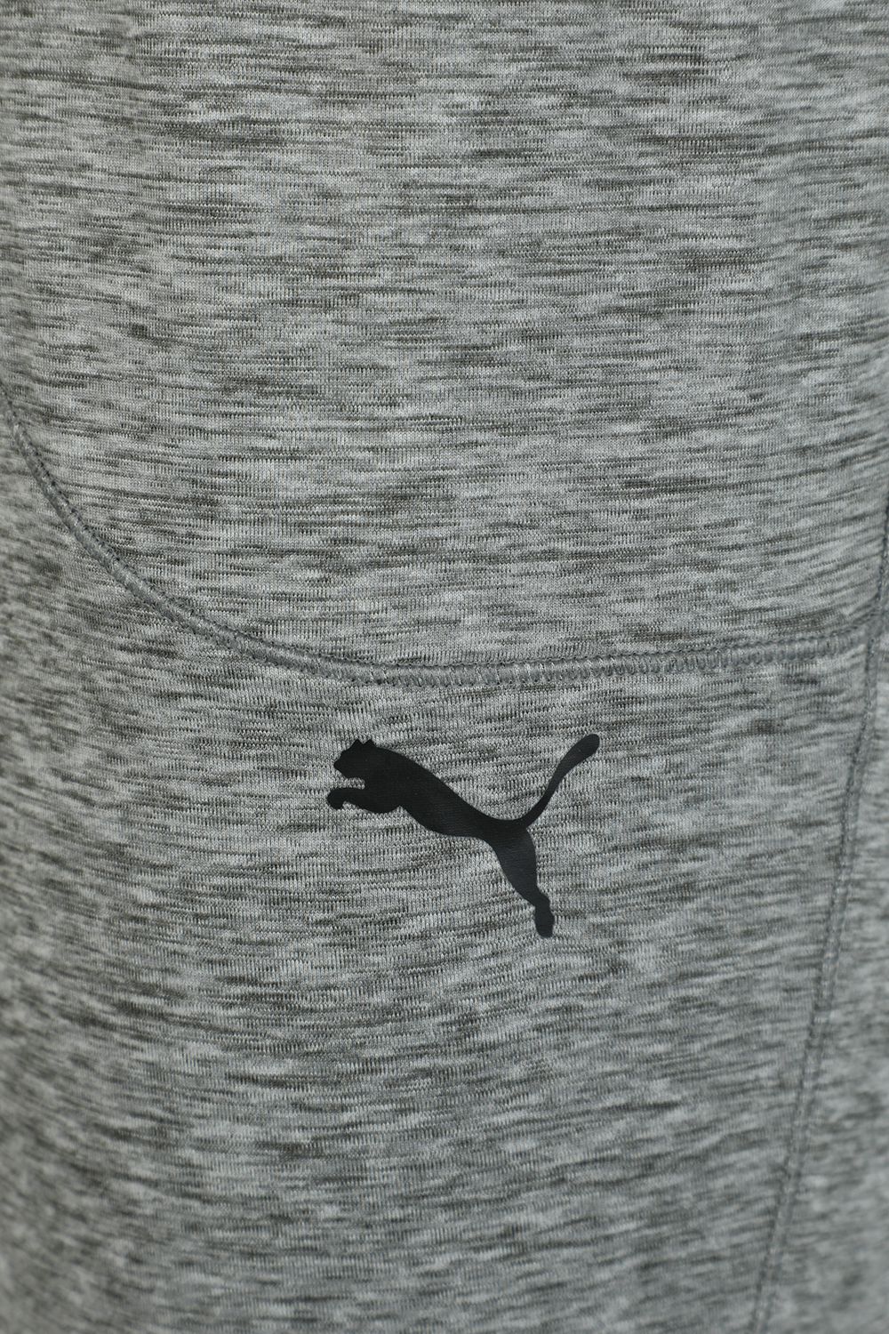 תמונה אחורית של מכנסי טרנינג סטודיו יוגיני בגוון אפור