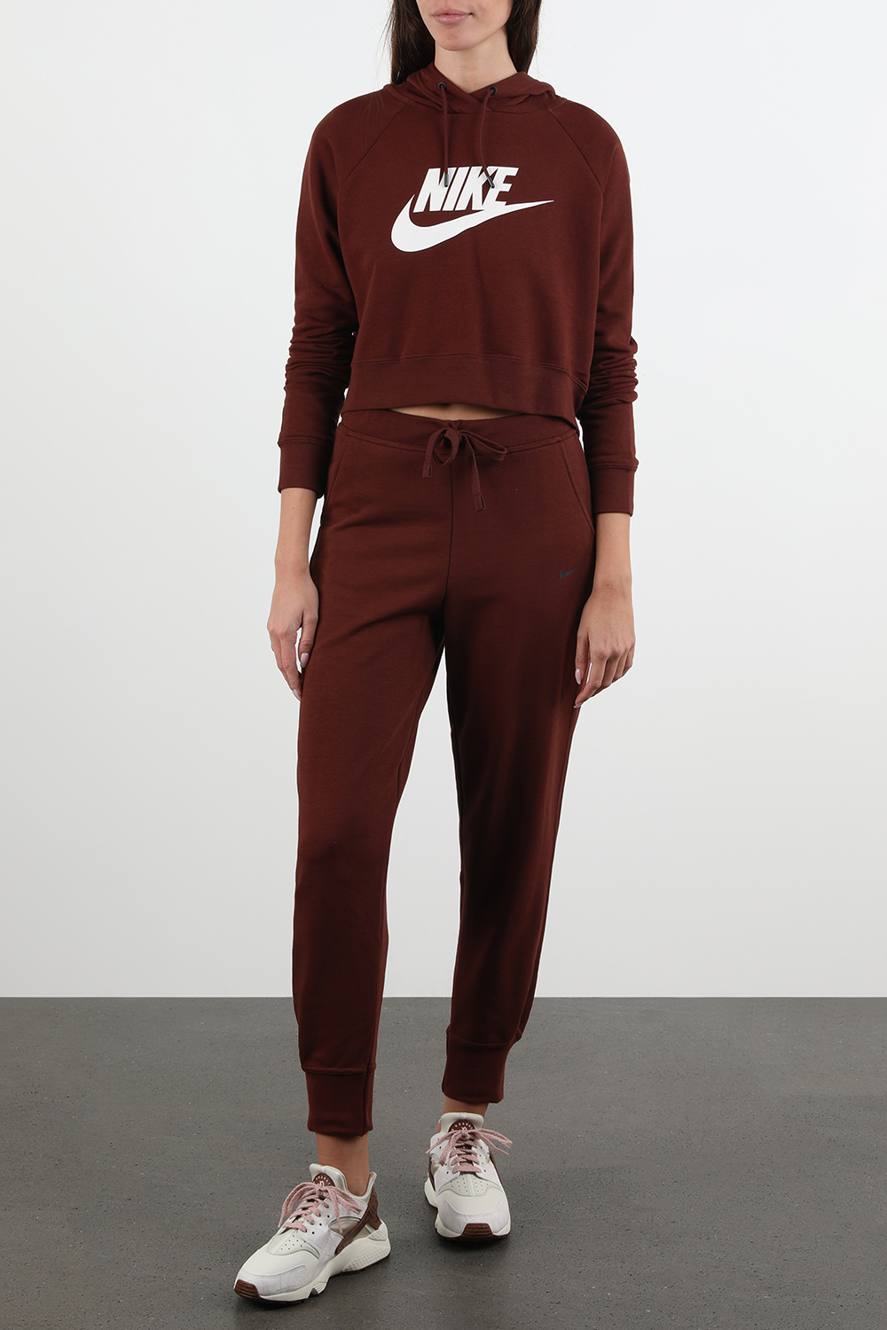 תמונת דוגמן קידמית של מכנסי טרנינג דריי-פיט גט איט בגוון בורדו