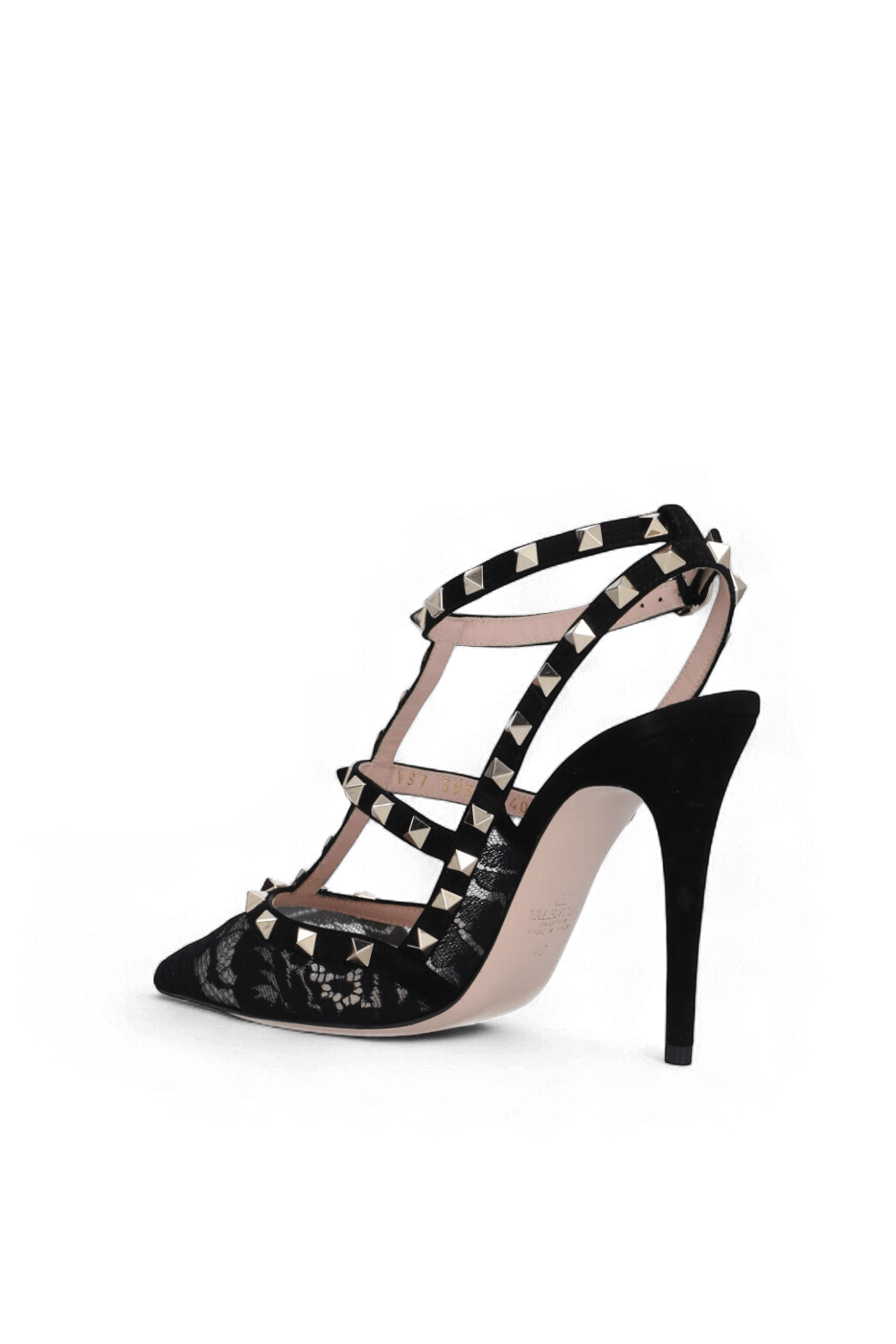 תמונה אחורית של נעלי עקב תחרה