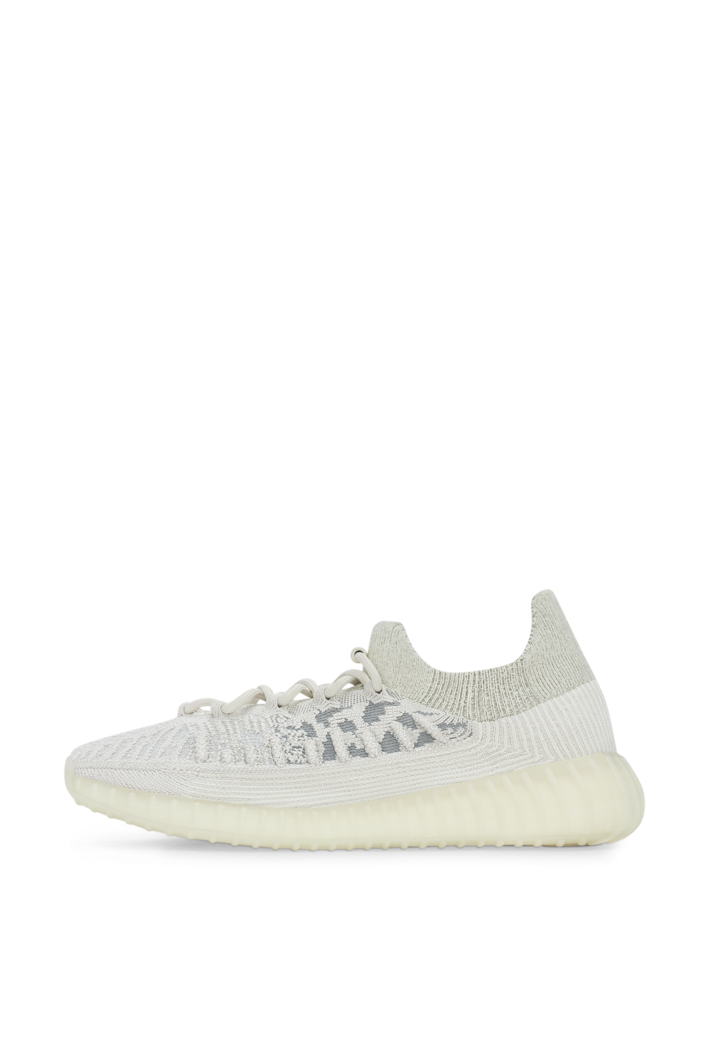 תמונה אחורית של נעלי סניקרס יזי