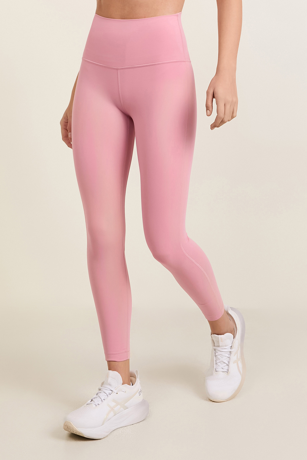 תמונת דוגמן קידמית של Align HR Pant 25'' Leggings