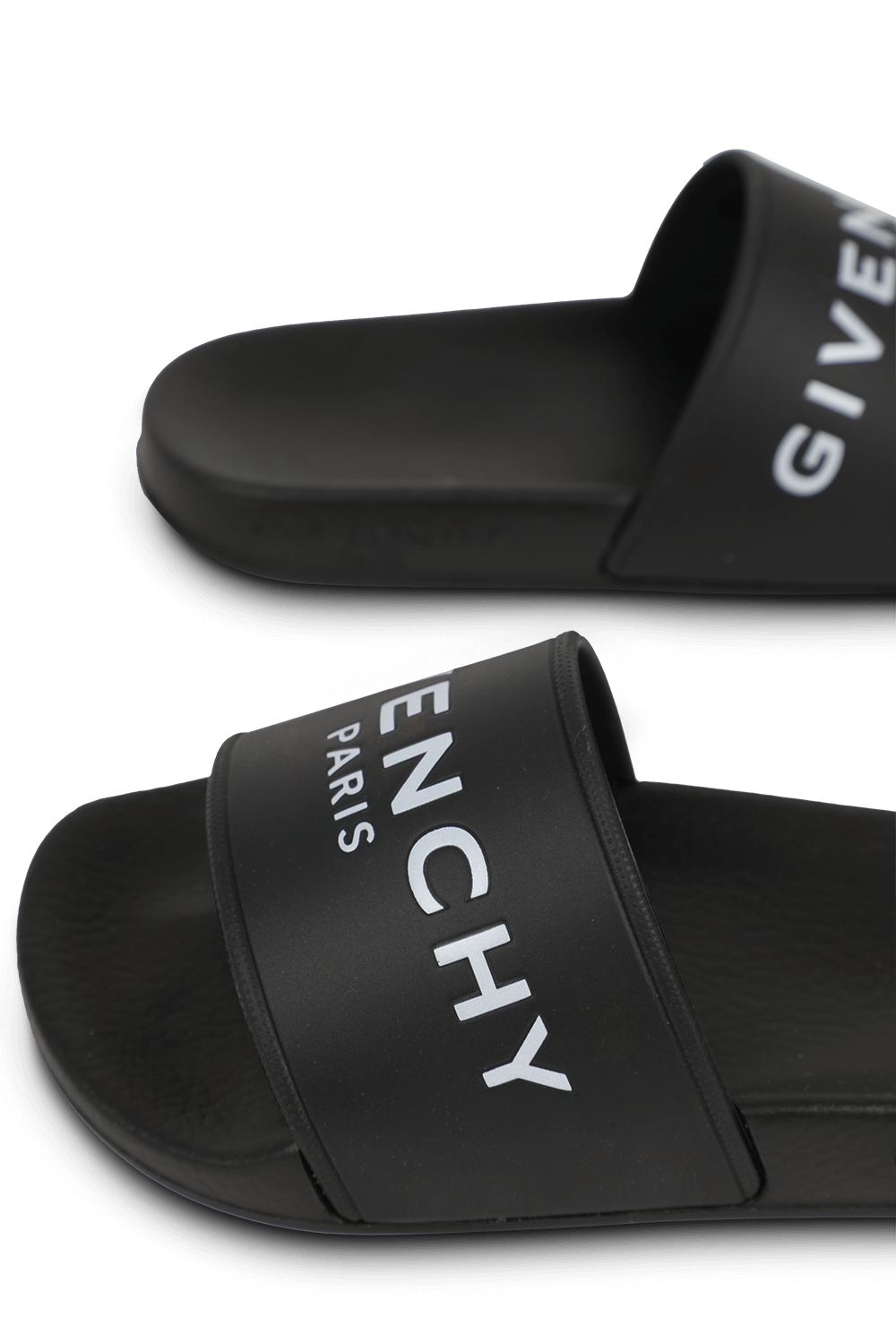 תמונת תקריב של מידות 27 סליידרס לוגו בשחור