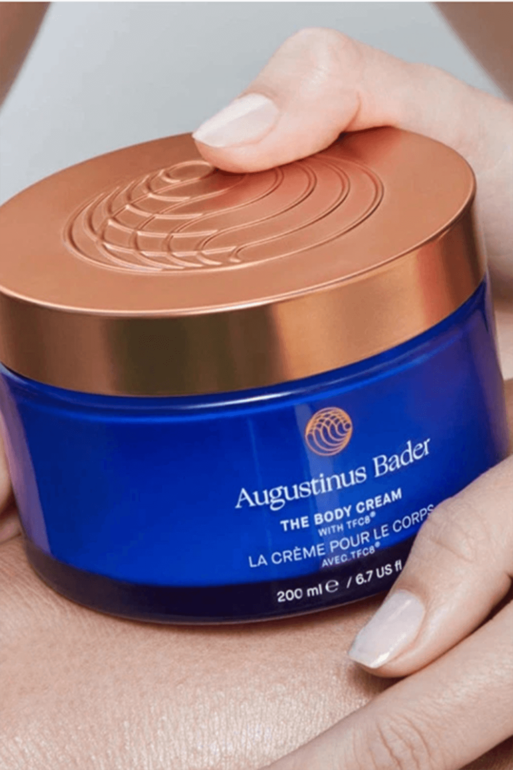 תמונת תקריב של קרם גוף 200 מיל