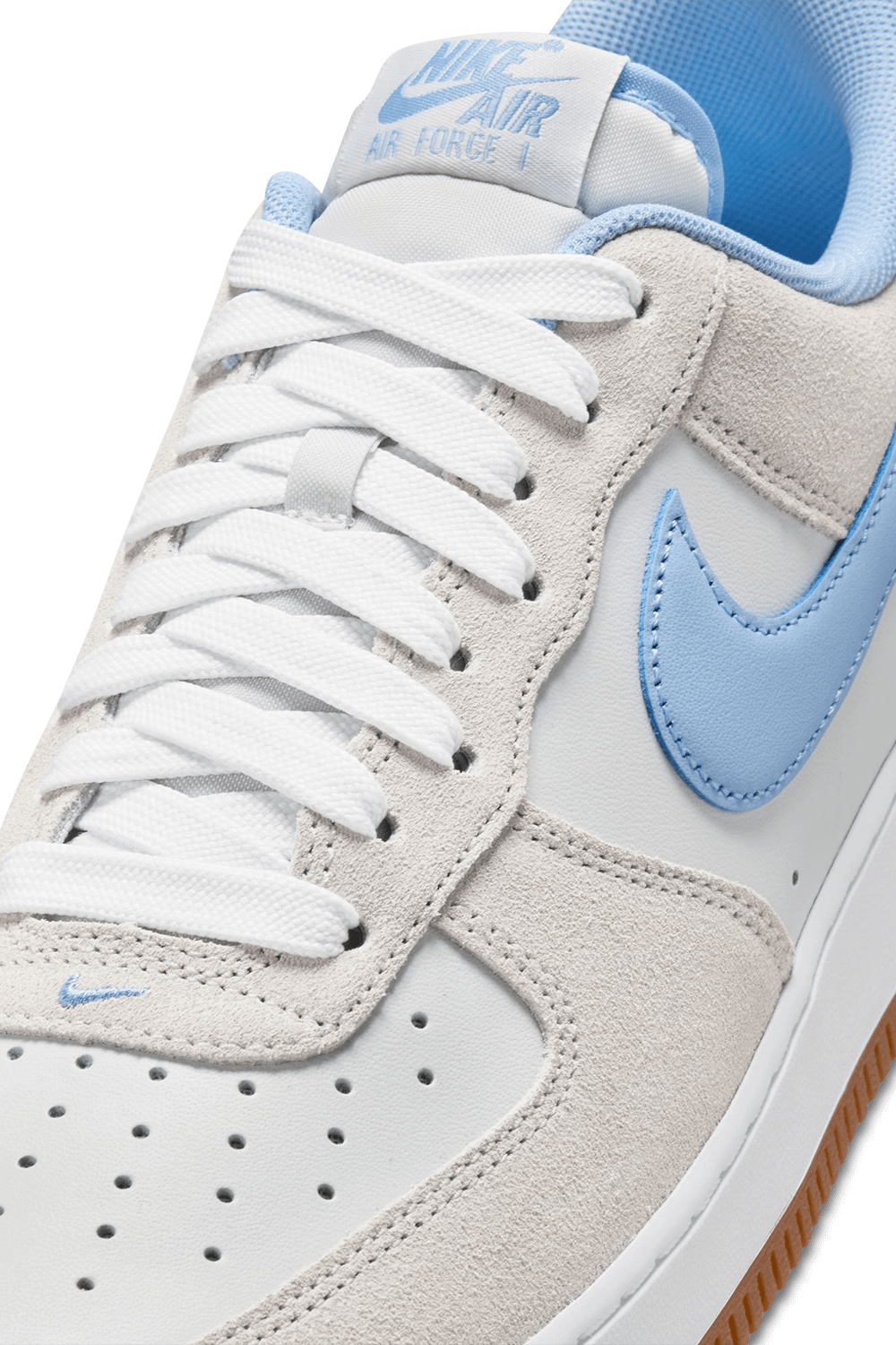 תמונת פנים של נעלי סניקרס אייר פורס 1 07