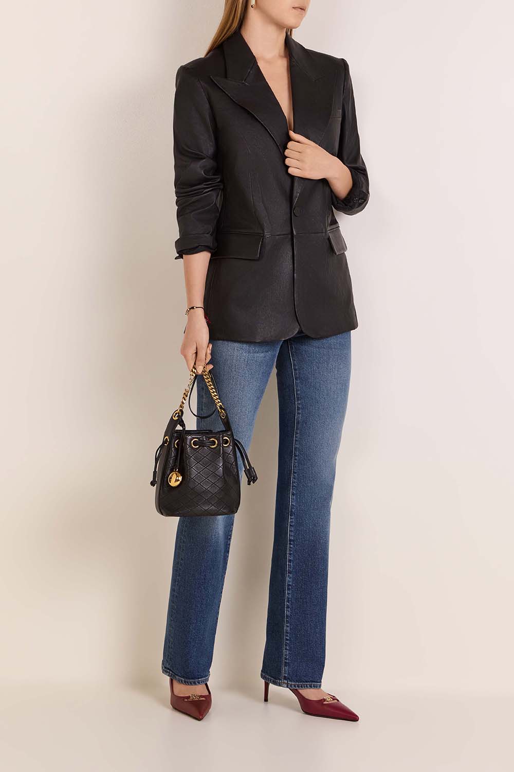 תמונת דוגמן קידמית של צ'ארם מראה