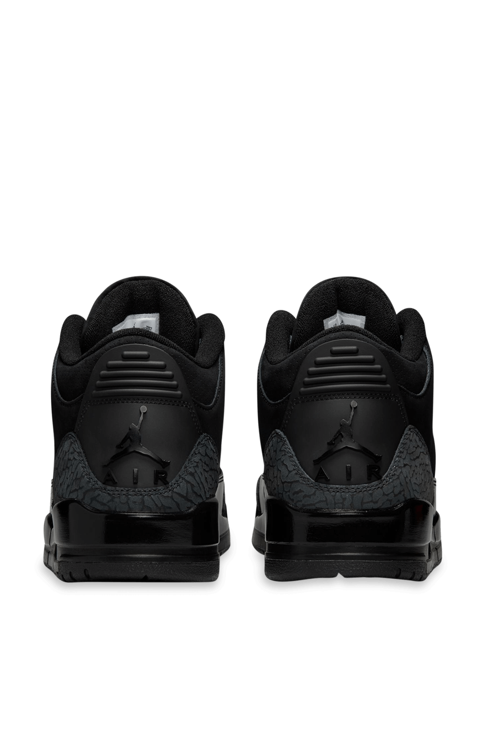 תמונה אחורית של נעלי סניקרס אייר ג'ורדן 3 רטרו בלאק-קאט