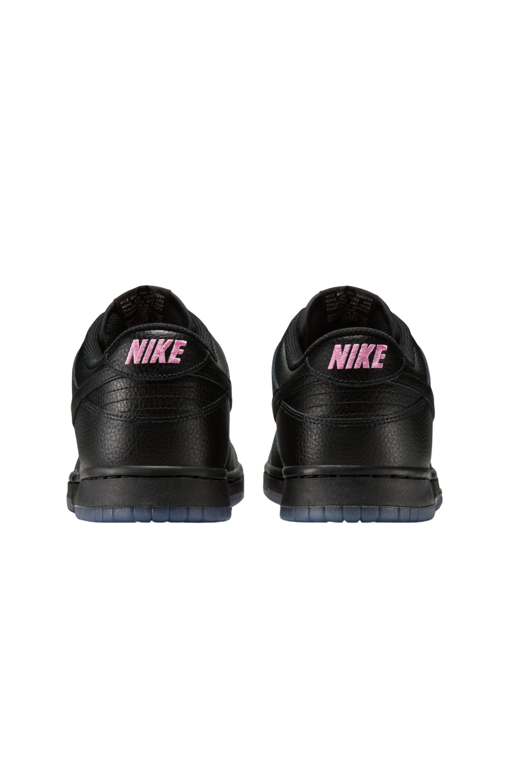 תמונת תקריב של נעלי סניקרס דאנק רטרו פרימיום