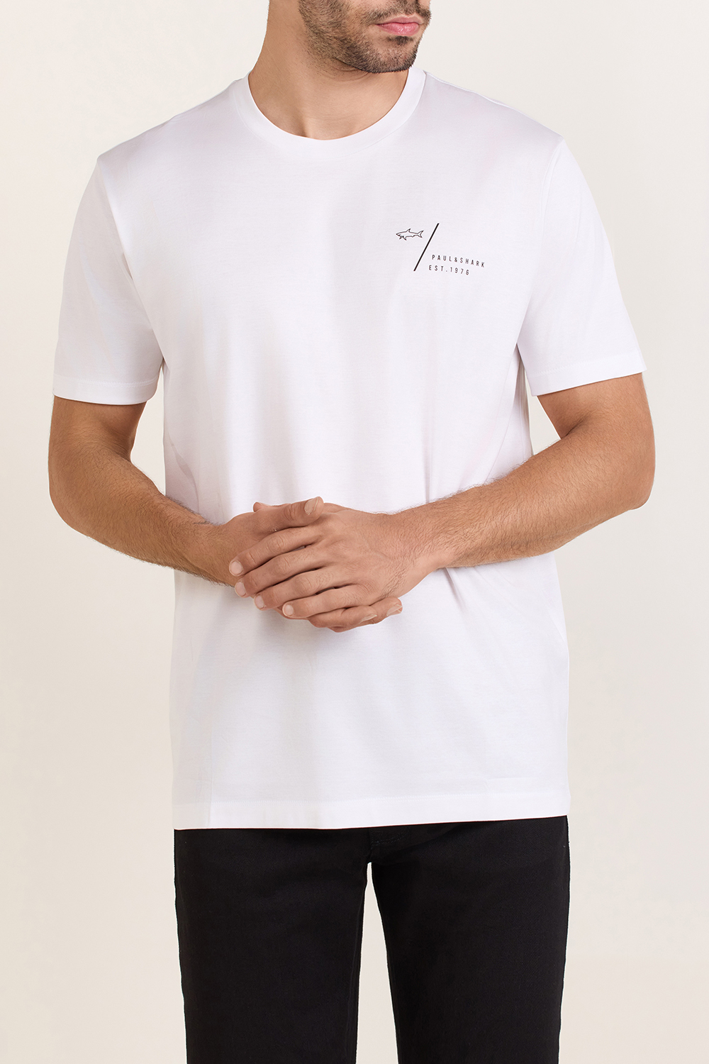 תמונת דוגמן קידמית של חולצת טי