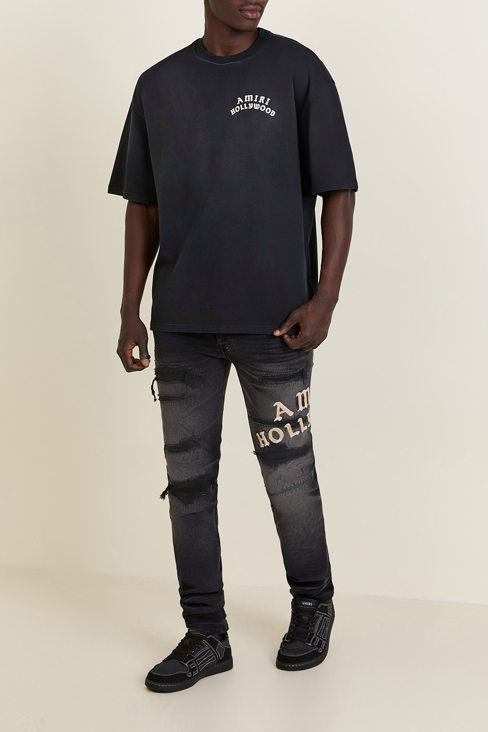 תמונת דוגמן קידמית של סניקרס