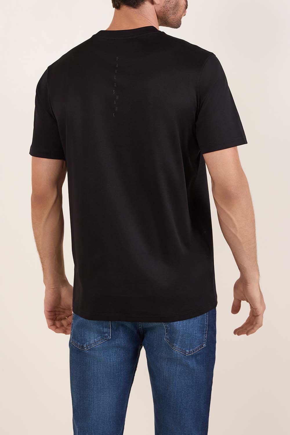 תמונת דוגמן אחורית של חולצת טי