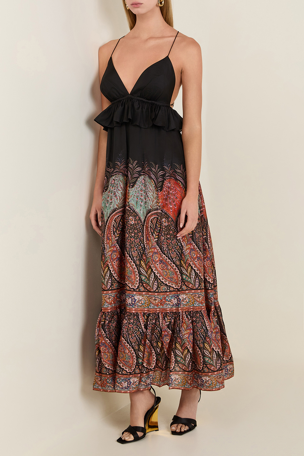 תמונת דוגמן קידמית של שמלת מקסי ממשי