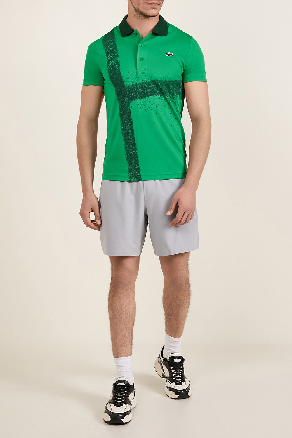 תמונת דוגמן קידמית של נעלי סניקרס