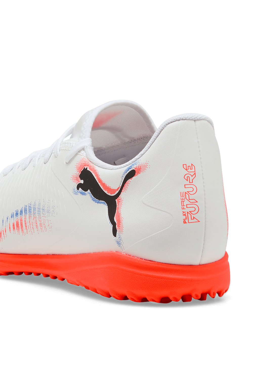 תמונת פנים של נעלי פיוצ'ר 8