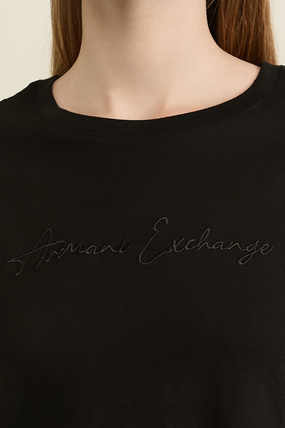 תמונת תקריב דוגמן של חולצת טי