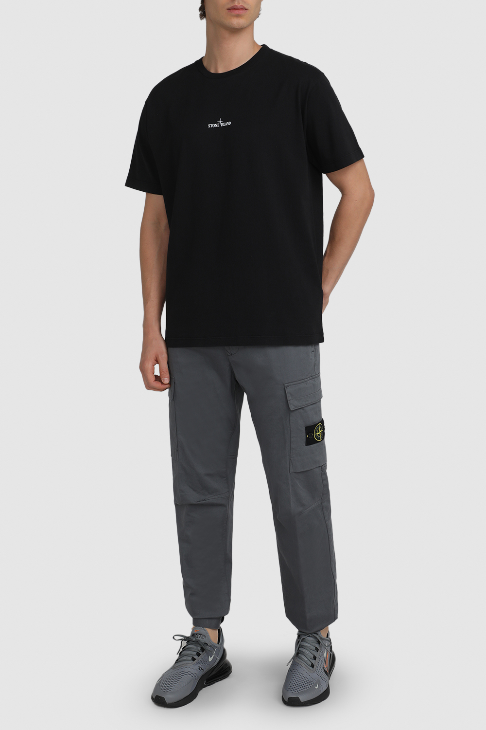 תמונת דוגמן קידמית של נעלי סניקרס אייר מקס 270