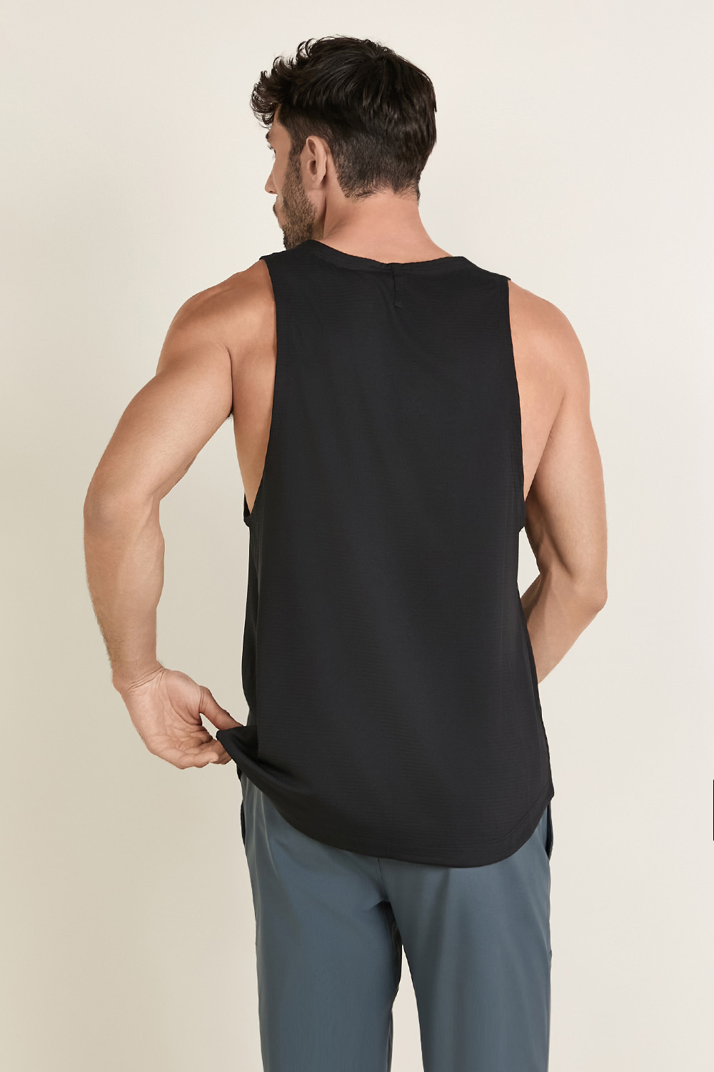 תמונת דוגמן אחורית של License to Train Tank Top