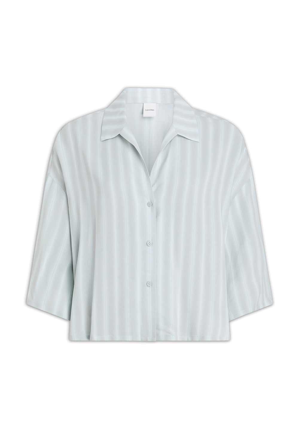 תמונה קידמית של חולצת כפתורים