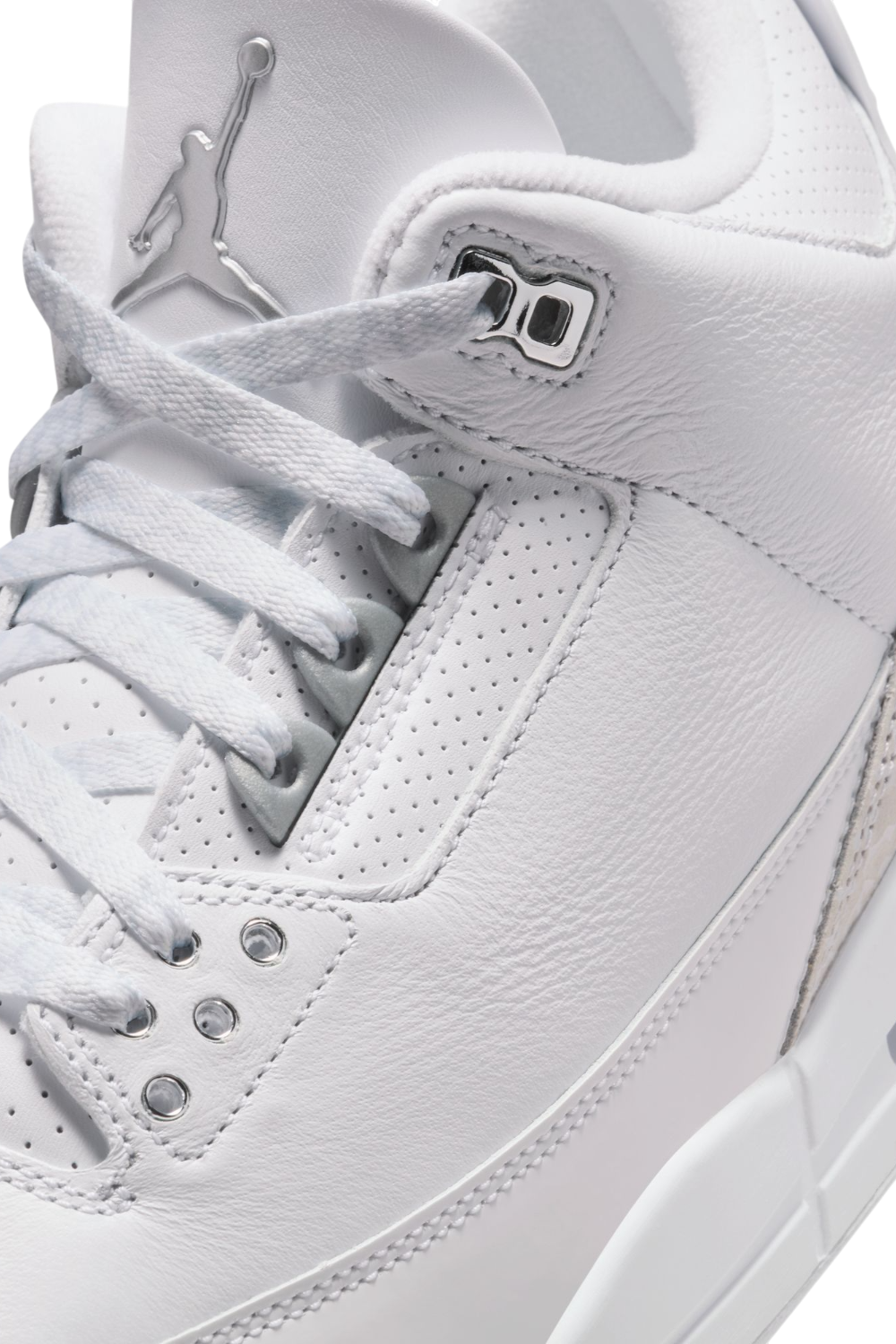 תמונת פנים של נעלי סניקרס אייר ג'ורדן 3 רטרו פיור מאני