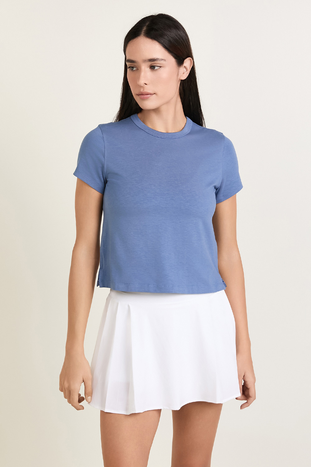 תמונת דוגמן קידמית של Classic-Fit Cotton-Blend Tee