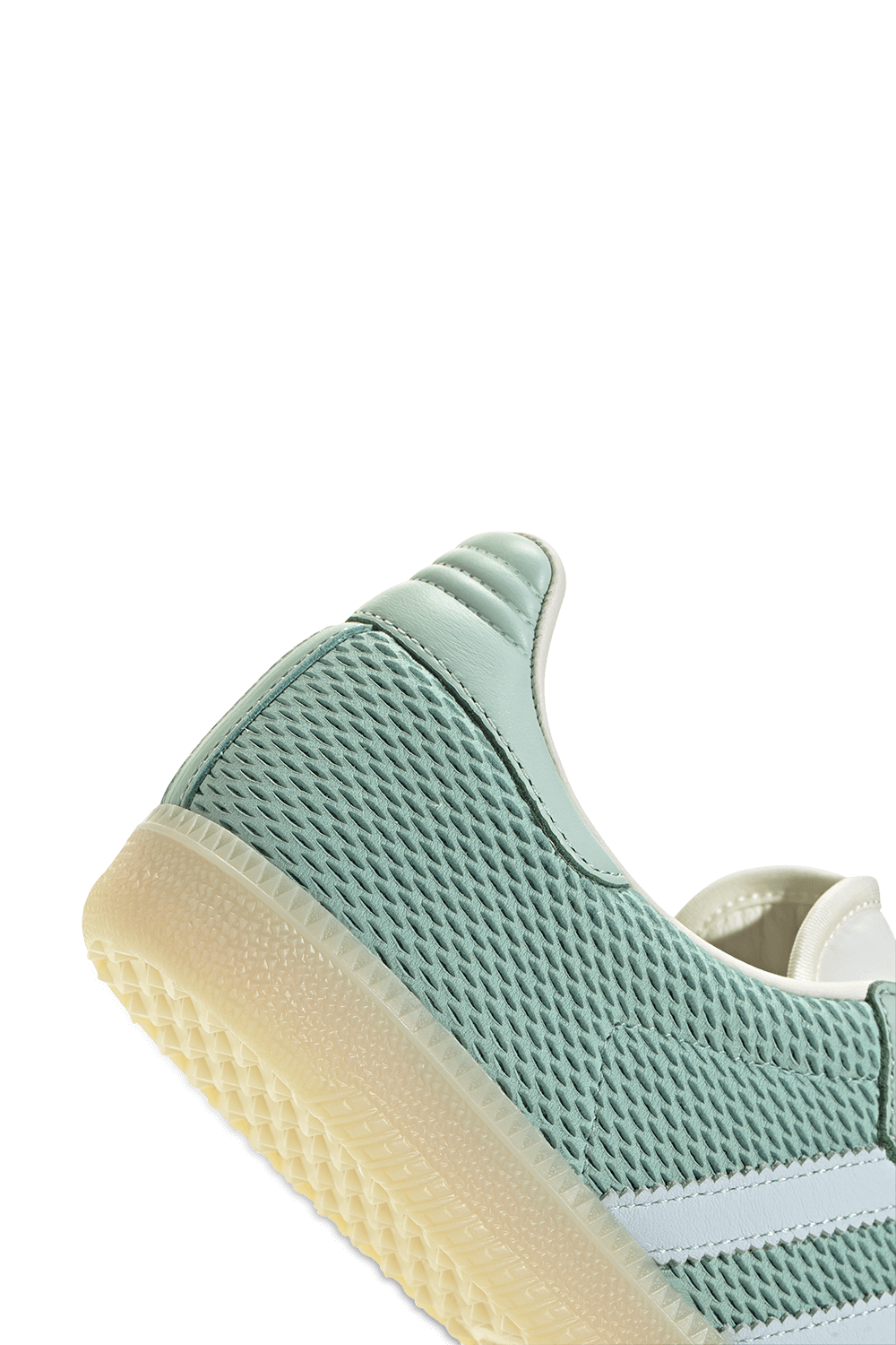 תמונת פנים של נעלי סניקרס סמבה