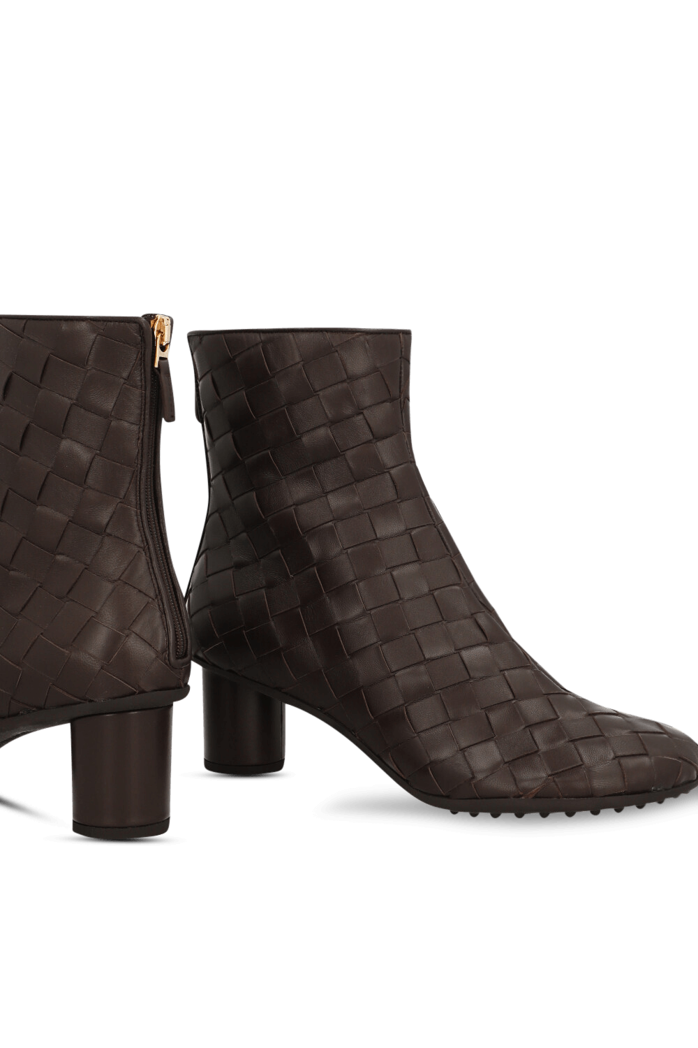 תמונת תקריב של מגפוני אטומיק