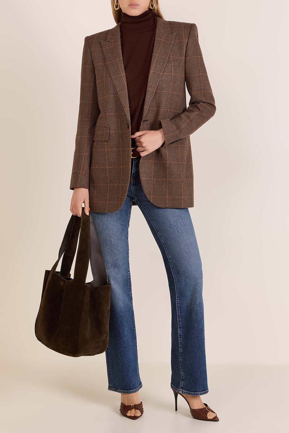 תמונת דוגמן קידמית של נעלי עקב מיולס