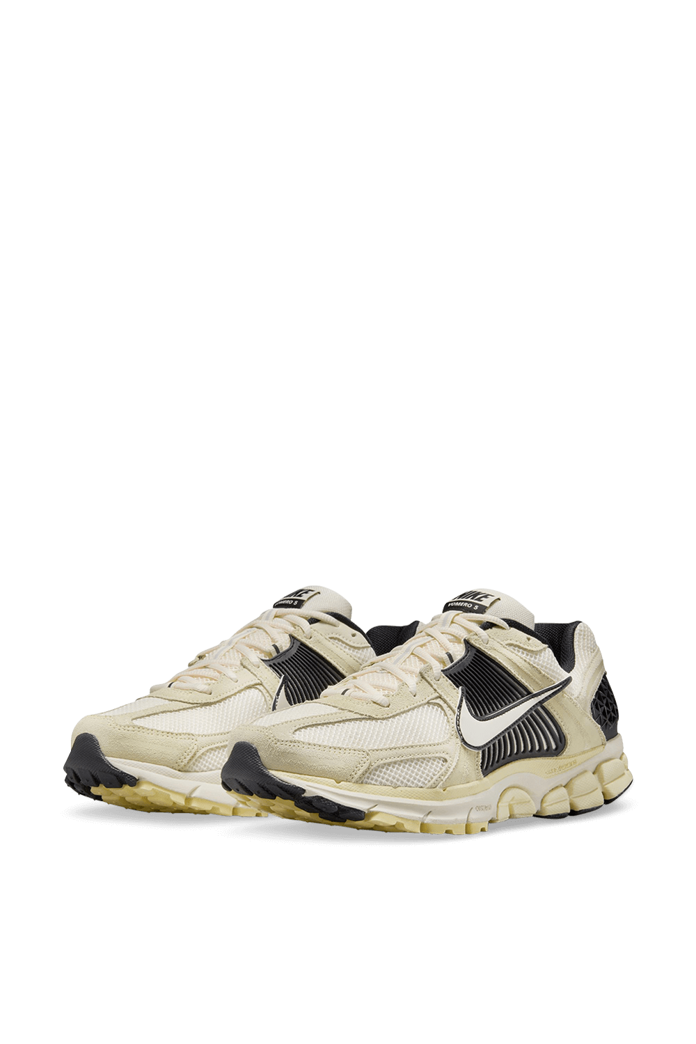 נעלי סניקרס זום וומרו 5