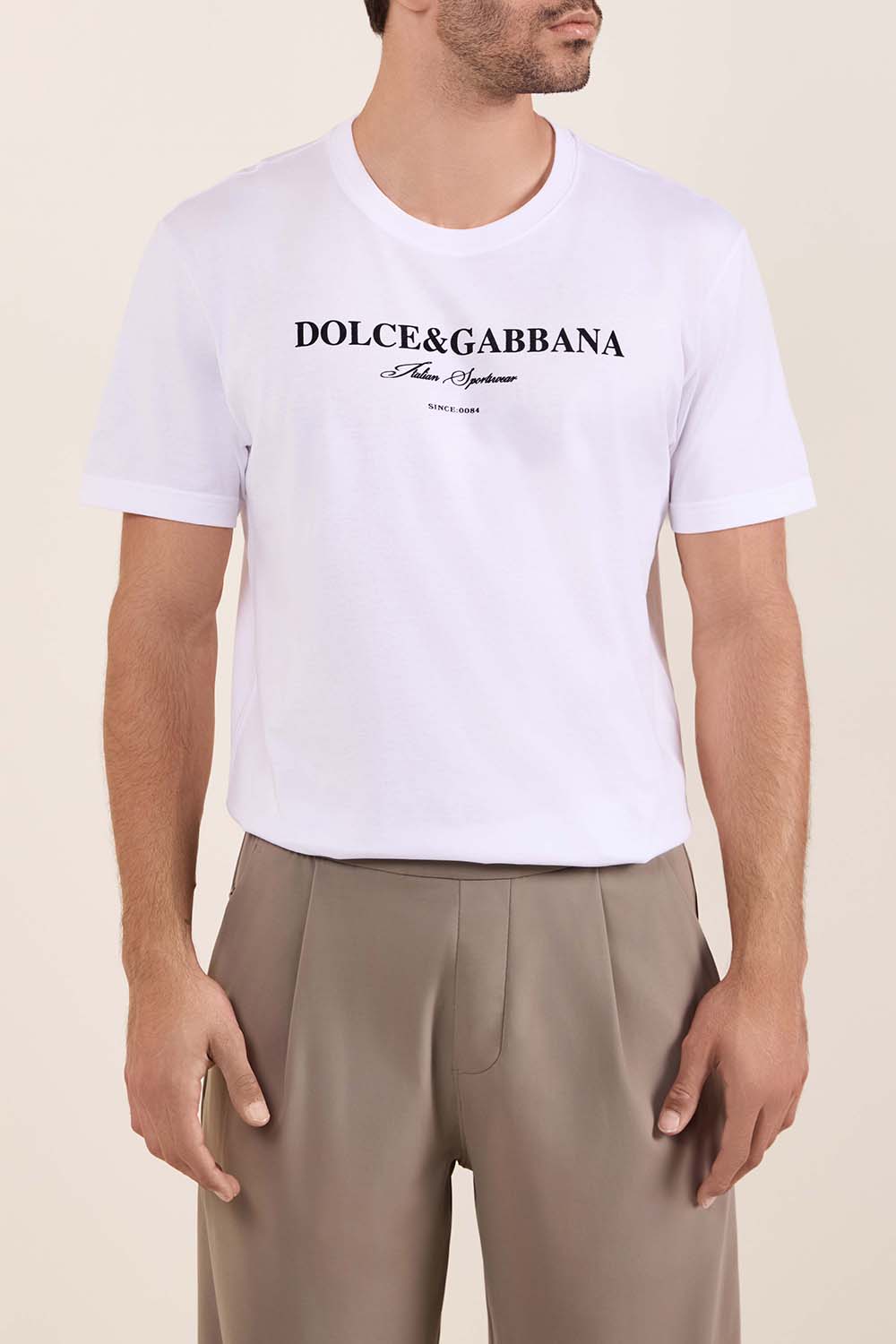 תמונת דוגמן קידמית של חולצת טי