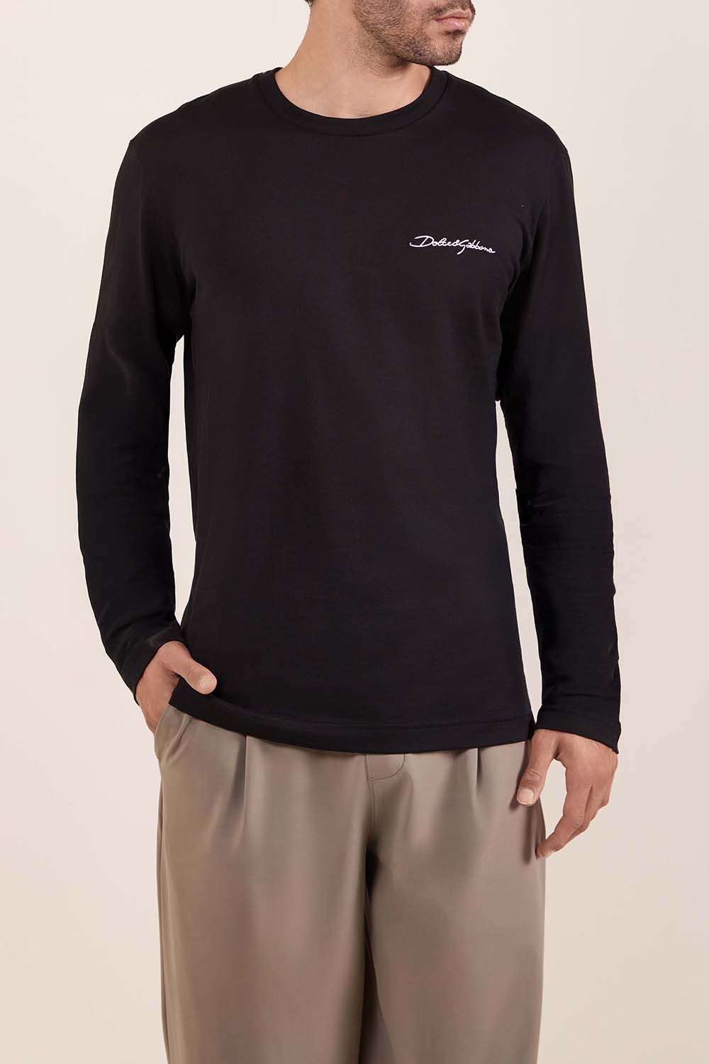 תמונת דוגמן קידמית של חולצת טי ארוכה