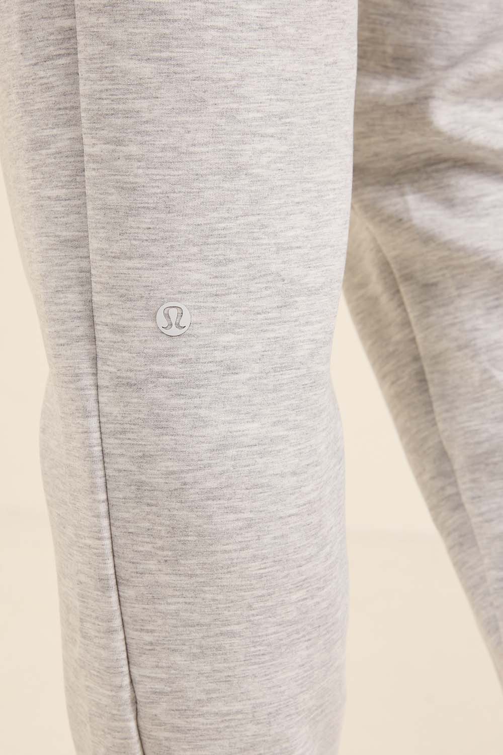 תמונת תקריב דוגמן של Smooth Spacer Jogger*Regular