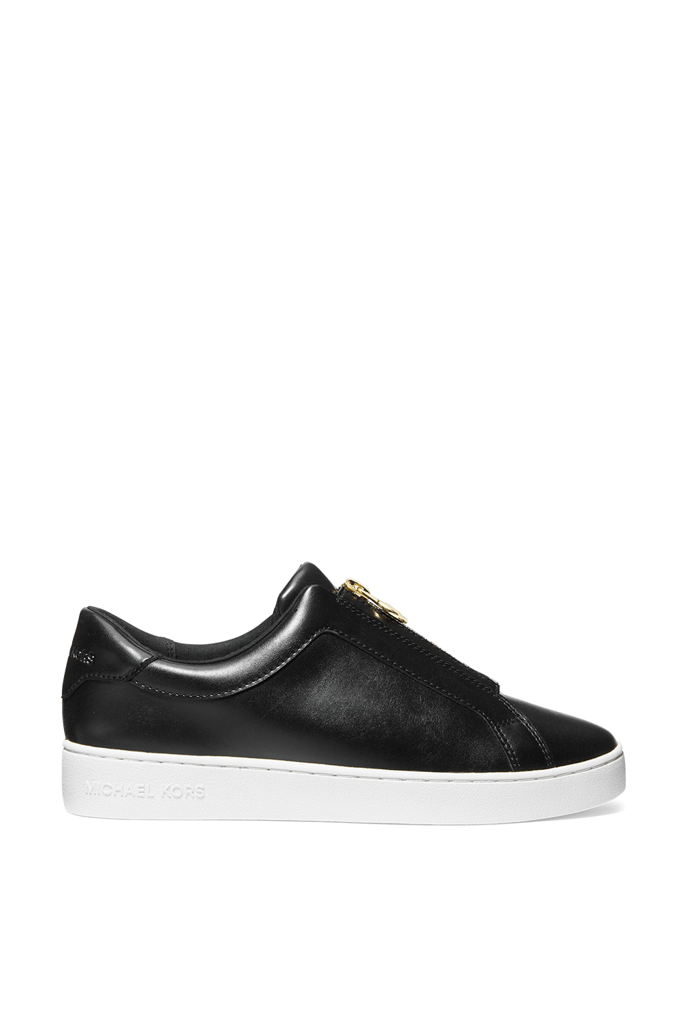 תמונה קידמית של נעלי סניקרס