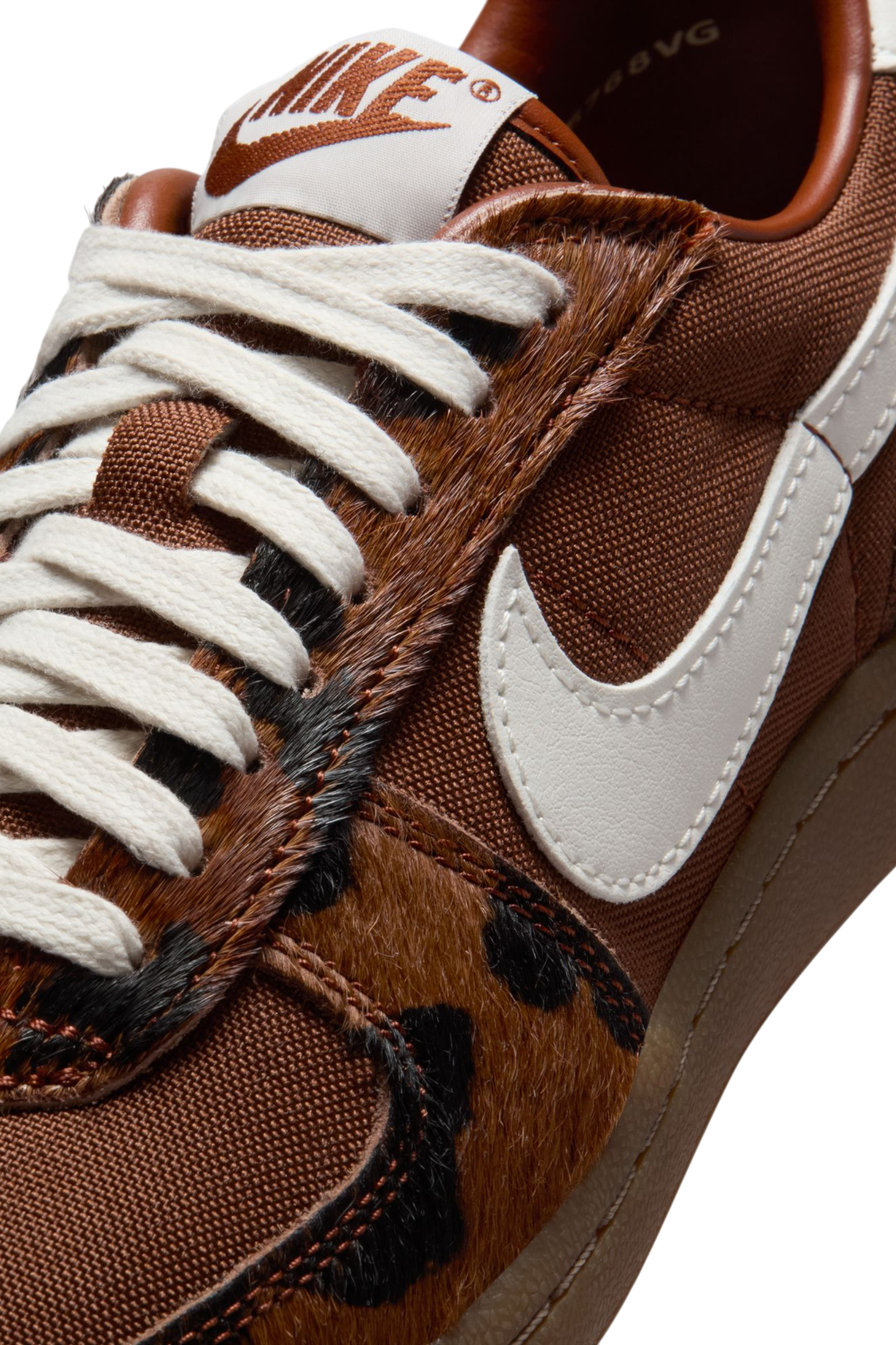 תמונת פנים של נעלי סניקרס