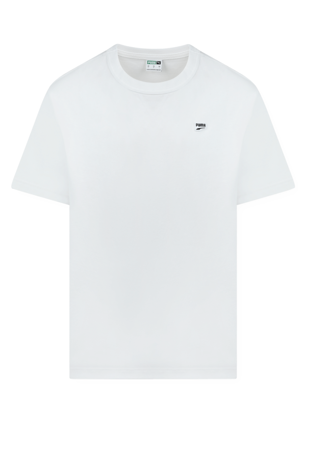 תמונה קידמית של חולצת טי לבנה עם רקמת לוגו