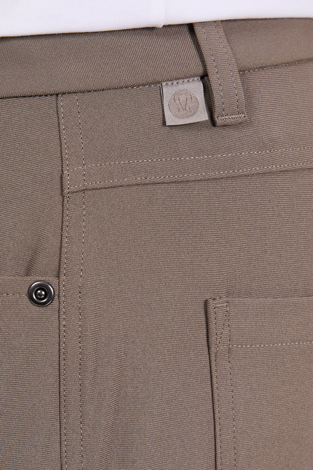 תמונת תקריב דוגמן של ABC Classic-Fit 5PKT Pant 32''L Warpstreme