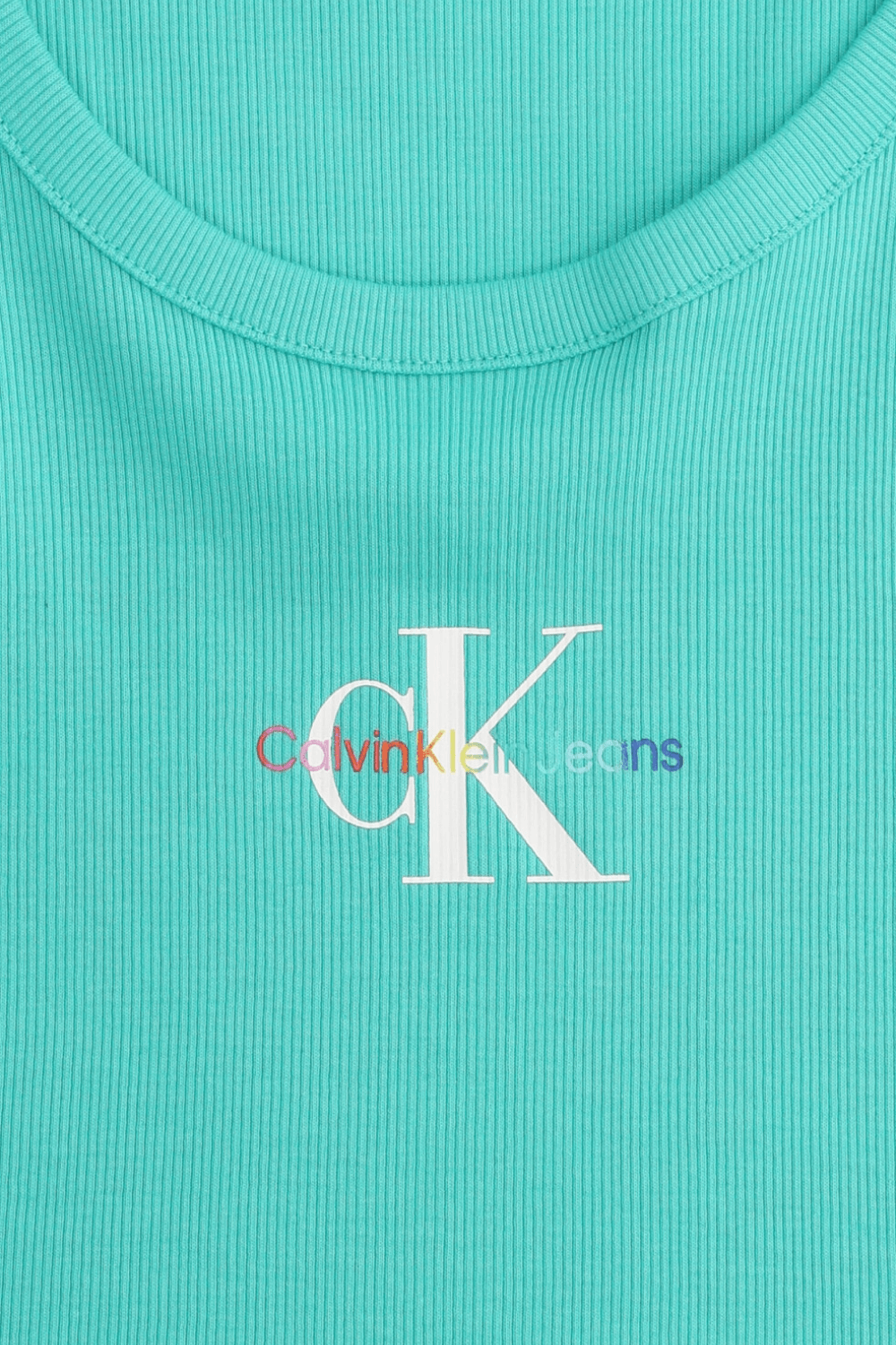 תמונה אחורית של גופיית קרופ ריב גאווה