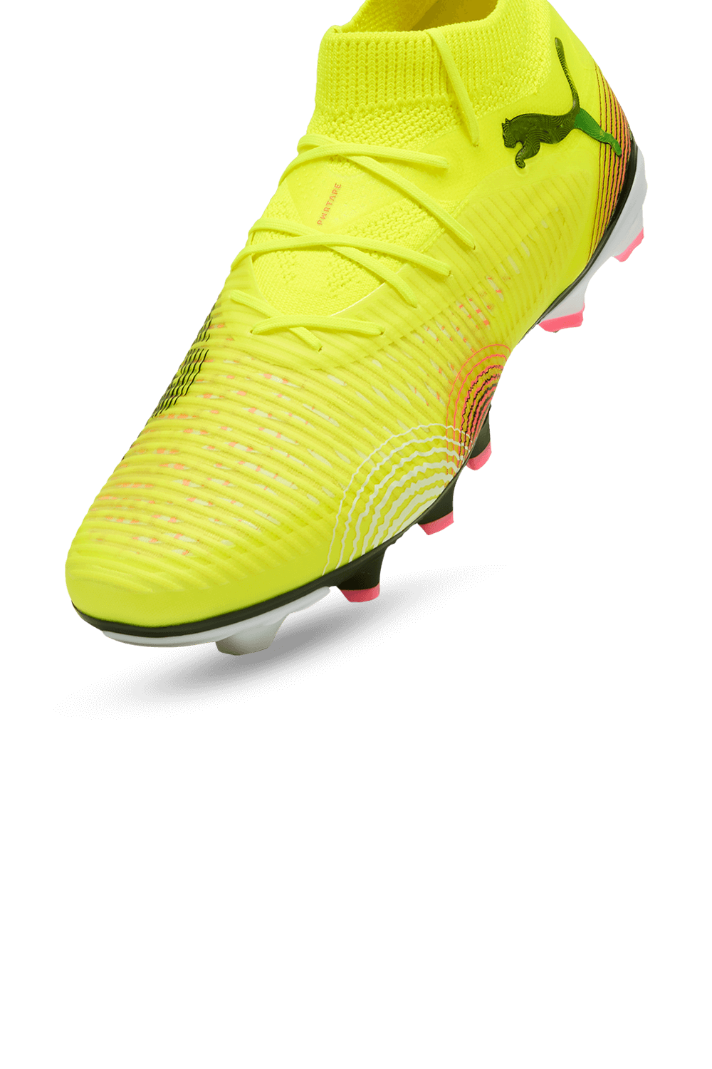 תמונת פנים של נעלי כדורגל פיוצ'ר 8 פרו