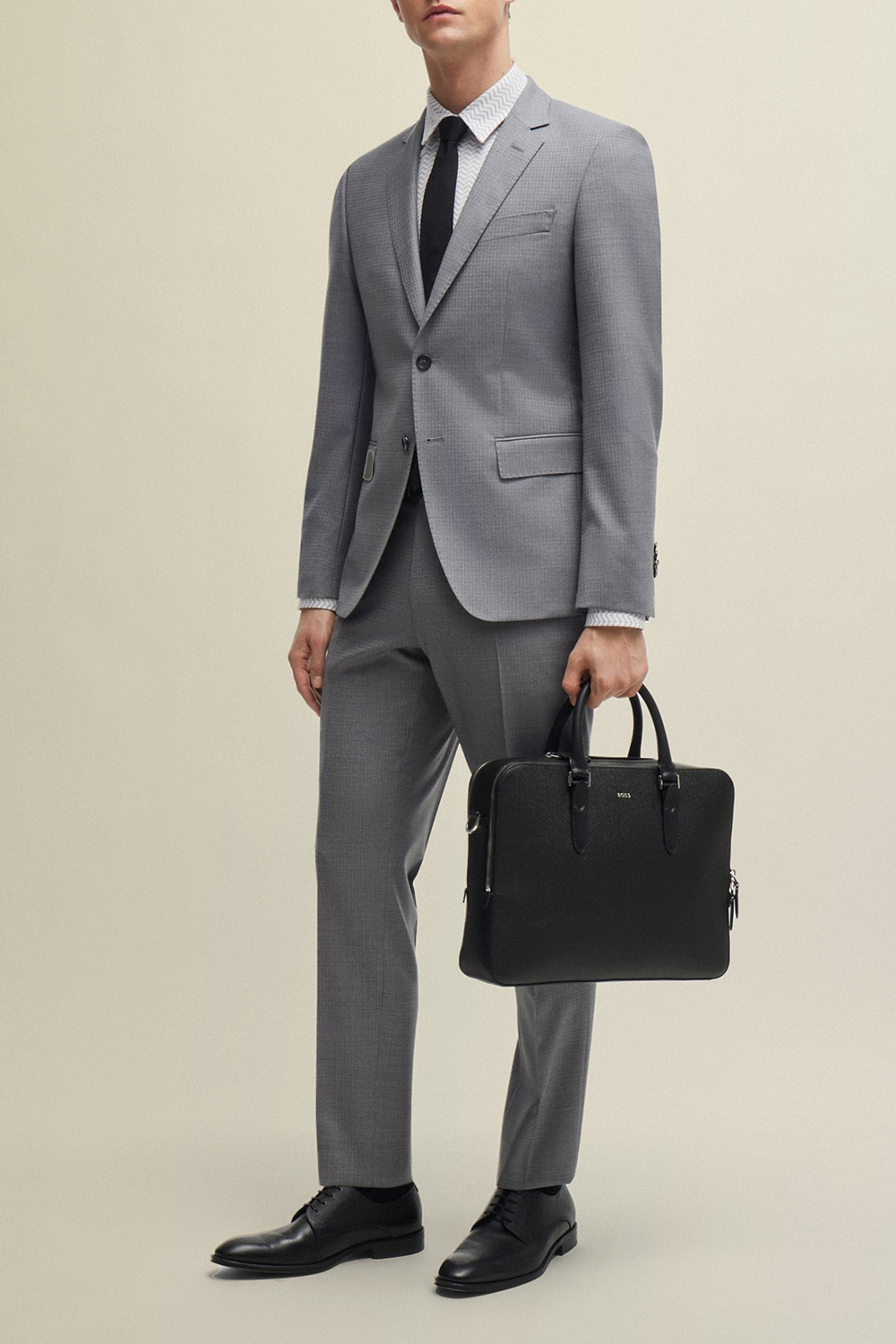 תמונת דוגמן קידמית של תיק נשיאה למחשב