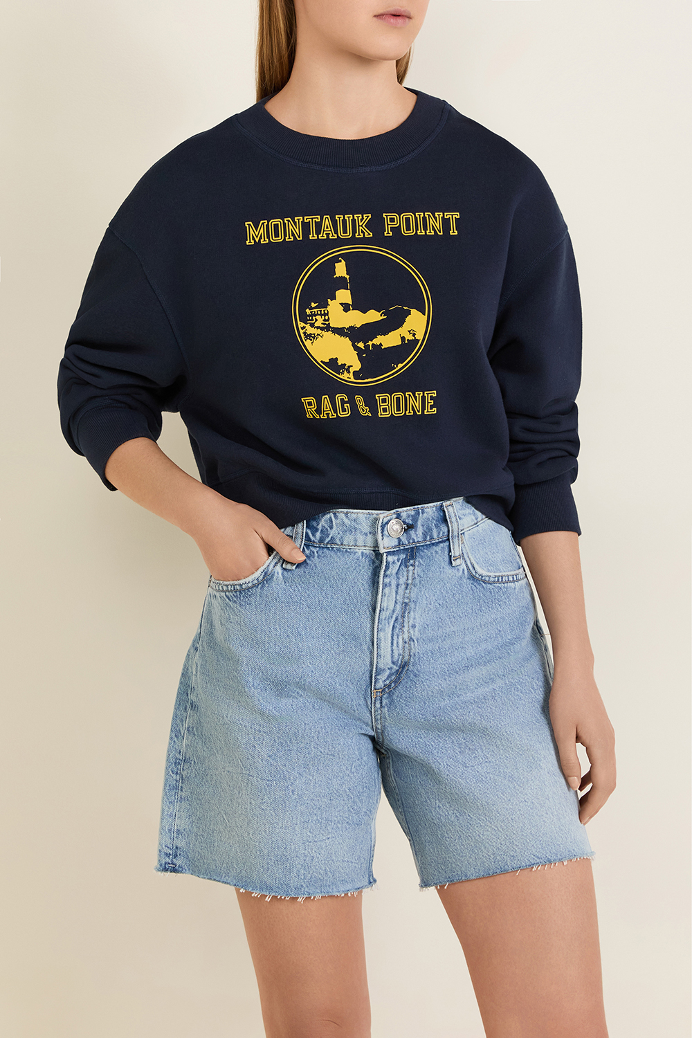 תמונת דוגמן קידמית של סווטישרט