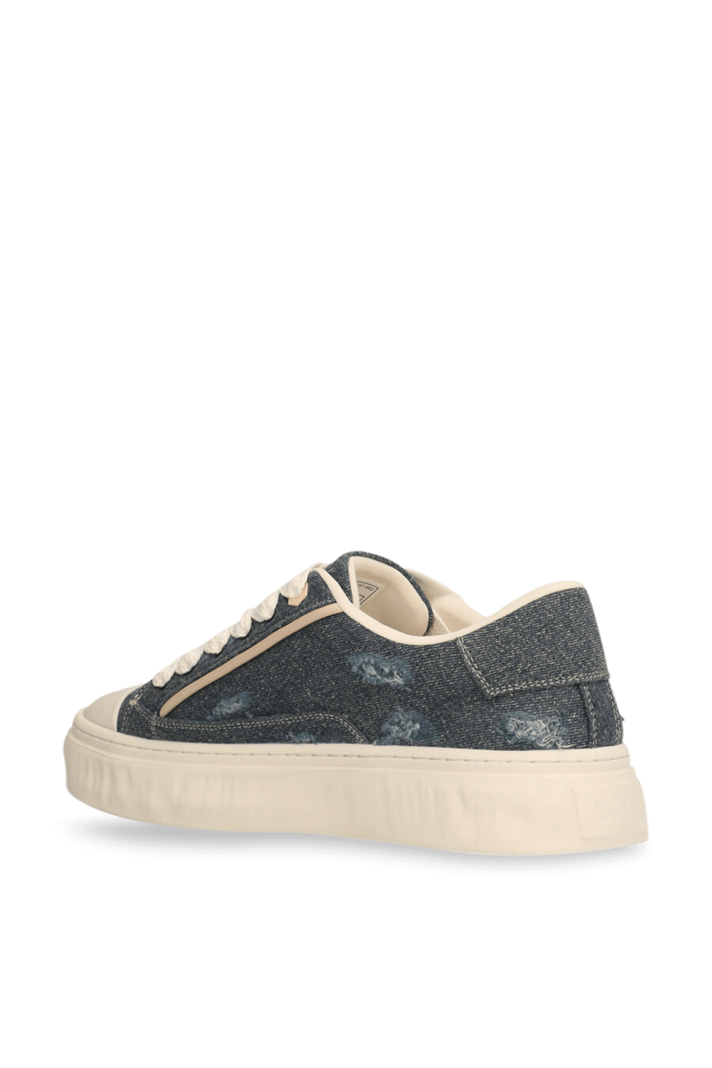 תמונה אחורית של נעלי סניקרס