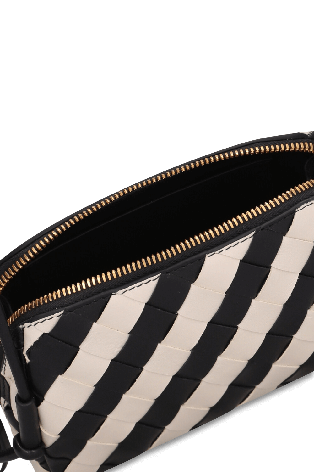 תמונת פנים של תיק קרוסבודי