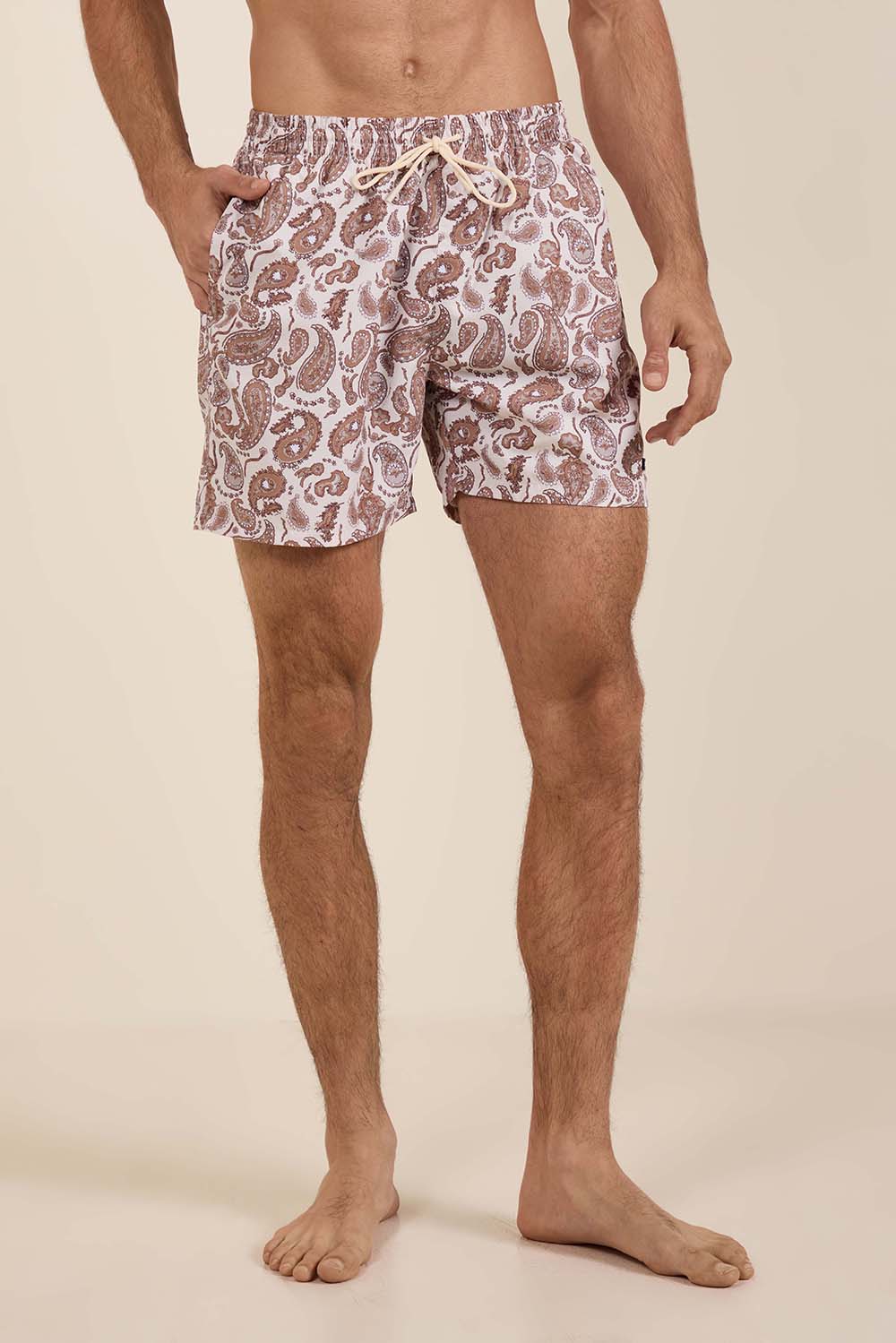 תמונת דוגמן קידמית של מכנסי בגד ים