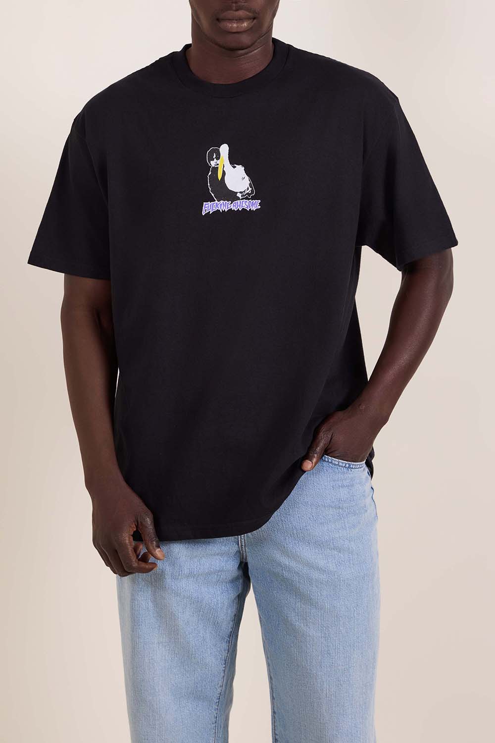 תמונת דוגמן קידמית של חולצת טי