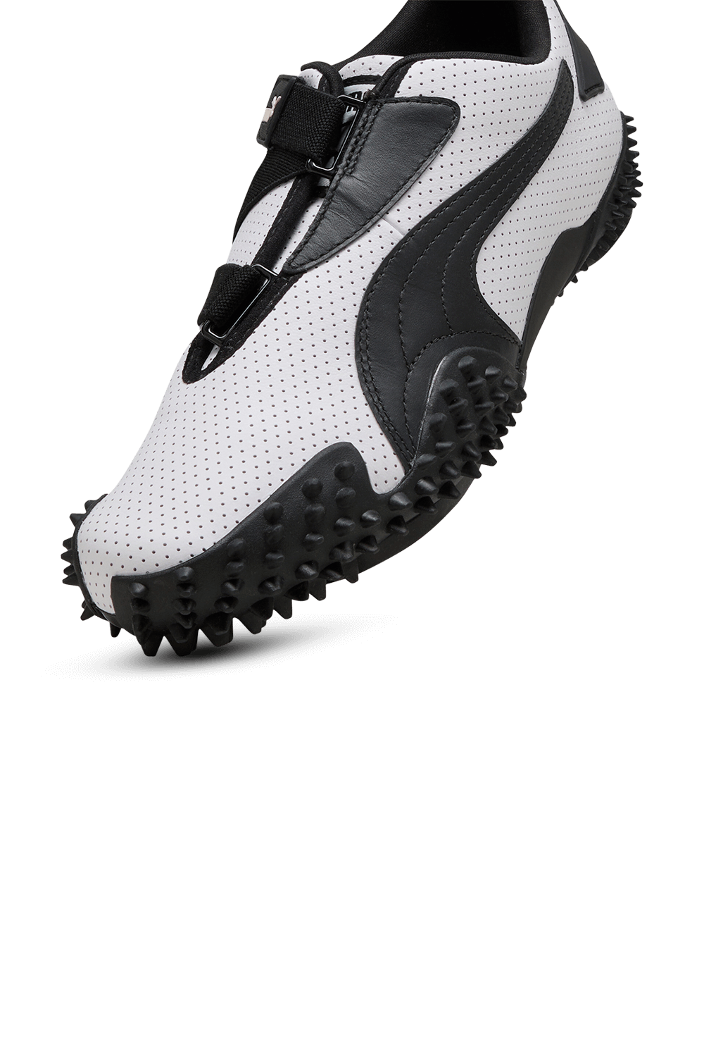 תמונת פנים של נעלי סניקרס מוסטרו