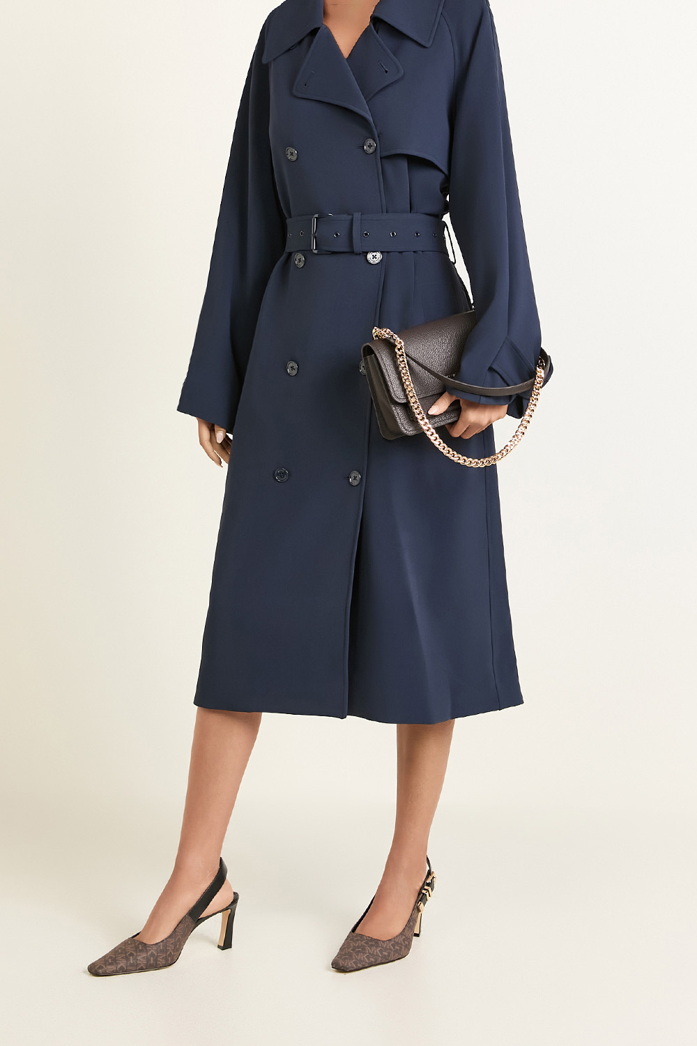 תמונת דוגמן קידמית של נעלי עקב סלינג בק דרינגטון